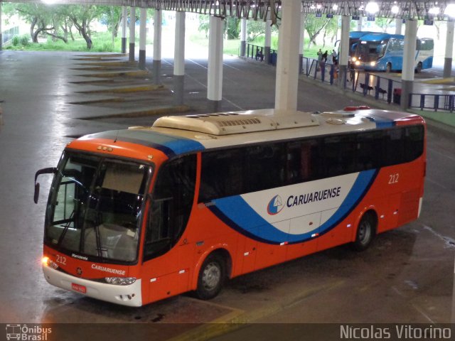 Rodoviária Caruaruense 212 na cidade de Recife, Pernambuco, Brasil, por Nícolas Vitorino Lopes. Número da foto: #2415200.