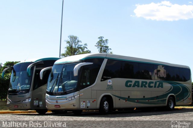 Viação Garcia 7256 na cidade de Ourinhos, São Paulo, Brasil, por Matheus Reis Oliveira. Número da foto: #2417826.