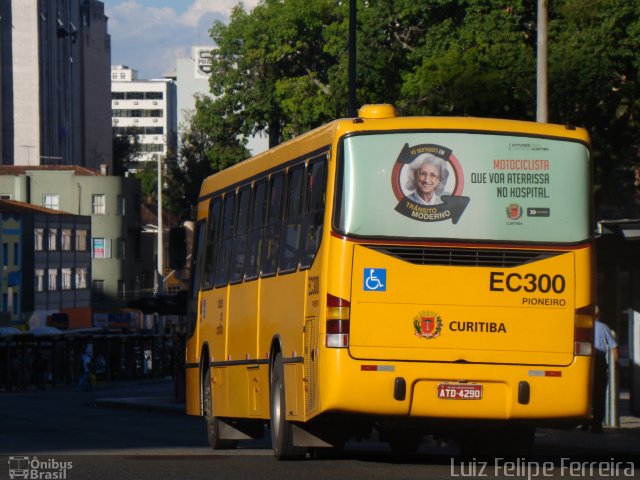 Auto Viação São José dos Pinhais EC300 na cidade de Curitiba, Paraná, Brasil, por Luiz Felipe Ferreira. ID da foto: 2418531.