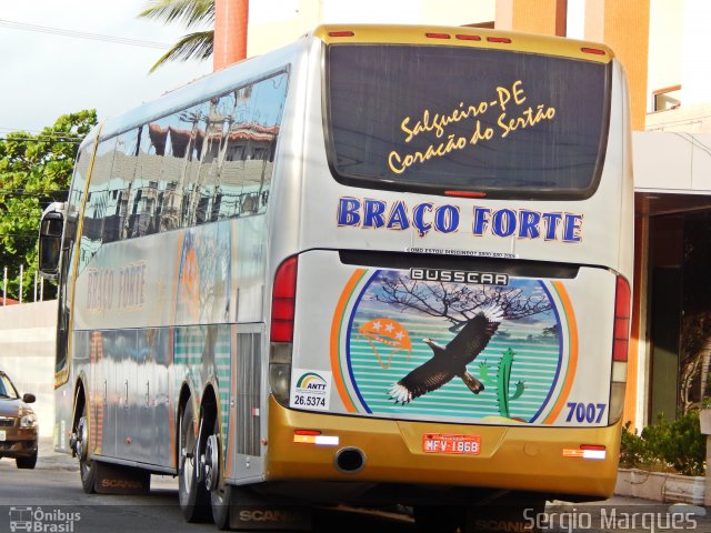 Braço Forte Turismo 7007 na cidade de Aracaju, Sergipe, Brasil, por Sergio Marques . Número da foto: #2423189.
