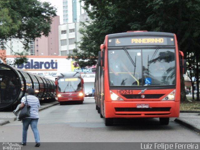 Auto Viação Redentor HD241 na cidade de Curitiba, Paraná, Brasil, por Luiz Felipe Ferreira. ID da foto: 2424502.