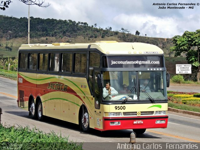 Jacó Tur 9500 na cidade de João Monlevade, Minas Gerais, Brasil, por Antonio Carlos Fernandes. Número da foto: #2424601.