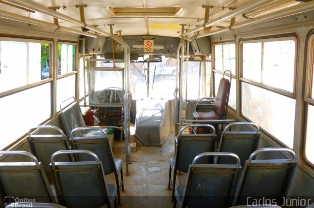 Ônibus Particulares KCA1956 na cidade de Santa Maria da Vitória, Bahia, Brasil, por Carlos Júnior. ID da foto: 2428811.