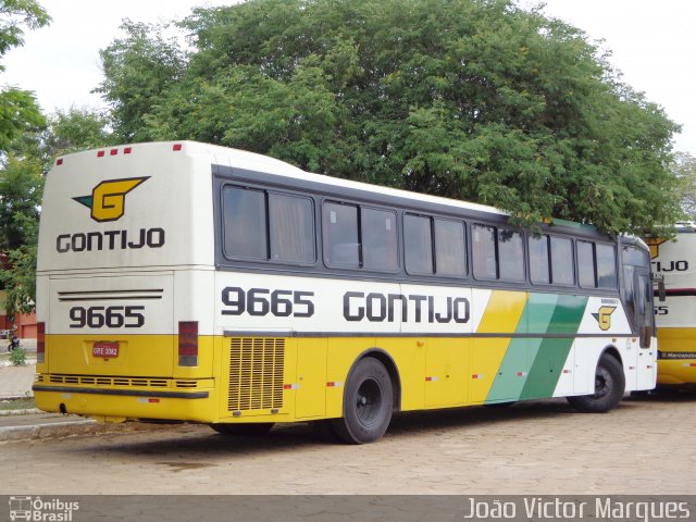 Empresa Gontijo de Transportes 9665 na cidade de São Francisco, Minas Gerais, Brasil, por João Victor Marques. ID da foto: 2394234.