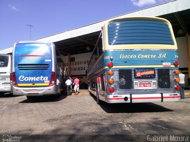 Viação Cometa 7455 na cidade de Itapetininga, São Paulo, Brasil, por Gabriel Moura. ID da foto: 2395309.