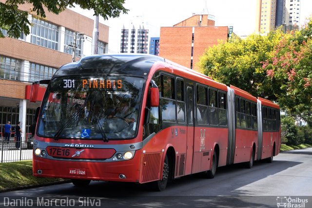 Expresso Azul 17E16 na cidade de Curitiba, Paraná, Brasil, por Danilo Marcelo Silva. Número da foto: #2431659.