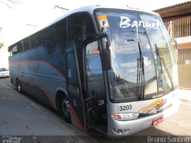 Baruel 3203 na cidade de Embu das Artes, São Paulo, Brasil, por Bruno Santino. Número da foto: #2430905.