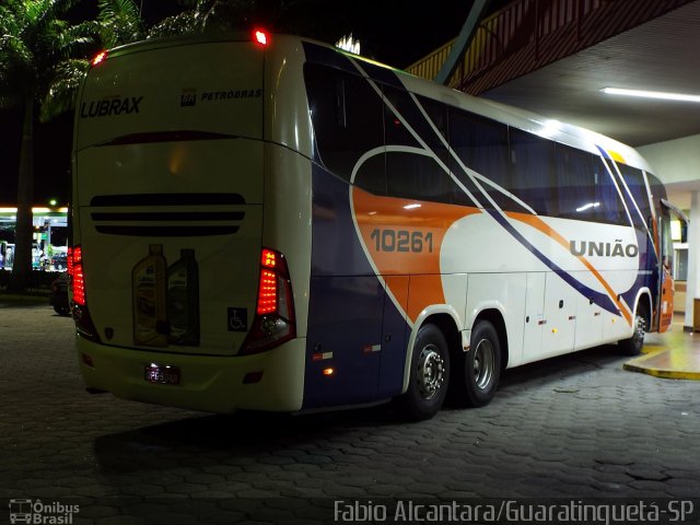 Expresso União 10261 na cidade de Guaratinguetá, São Paulo, Brasil, por Fabio Alcantara. ID da foto: 2430749.