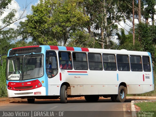Monte Alto 0690 na cidade de Brasília, Distrito Federal, Brasil, por João Victor. Número da foto: #2435170.