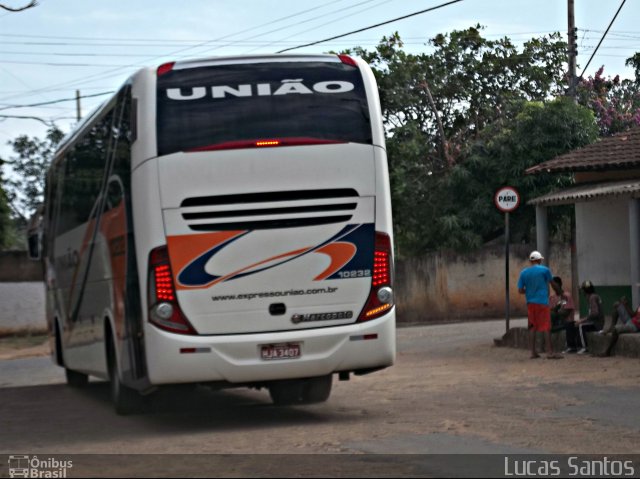 Expresso União 10232 na cidade de Jequitaí, Minas Gerais, Brasil, por Lucas Santos. Número da foto: #2435228.