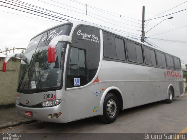 Nova Turismo 2009 na cidade de Taboão da Serra, São Paulo, Brasil, por Bruno Santino. Número da foto: #2435194.