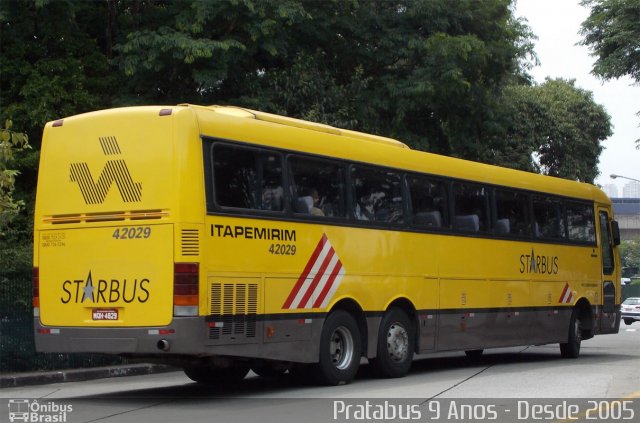 Viação Itapemirim 42029 na cidade de São Paulo, São Paulo, Brasil, por Cristiano Soares da Silva. ID da foto: 2434529.