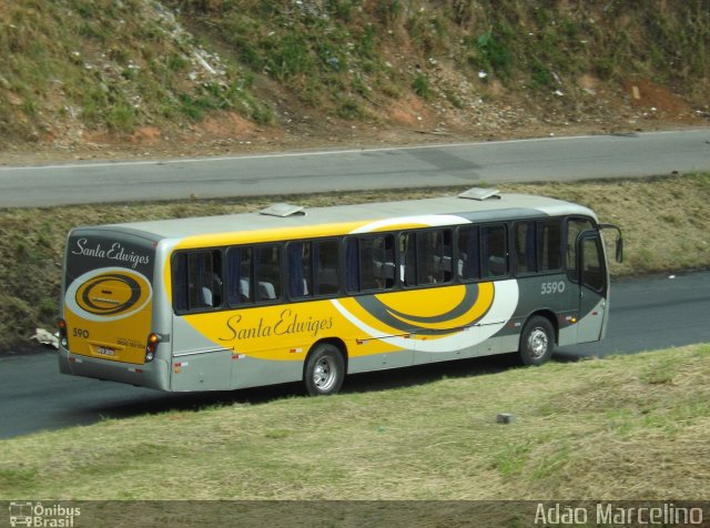 Viação Santa Edwiges 5590 na cidade de Belo Horizonte, Minas Gerais, Brasil, por Adão Raimundo Marcelino. Número da foto: #2437935.