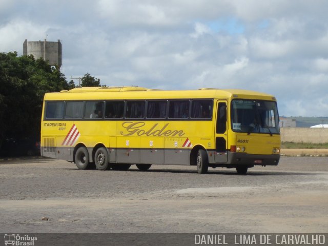 Viação Itapemirim 45011 na cidade de Vitória da Conquista, Bahia, Brasil, por DANIEL  LIMA DE CARVALHO. ID da foto: 2440115.