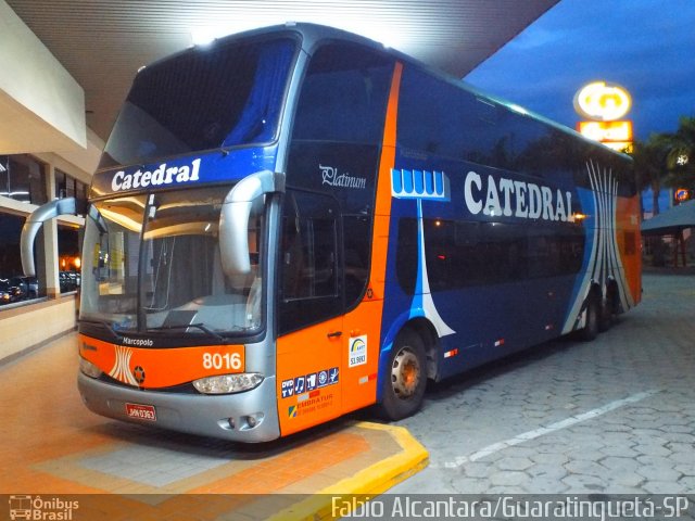 Catedral Turismo 8016 na cidade de Guaratinguetá, São Paulo, Brasil, por Fabio Alcantara. Número da foto: #2442794.