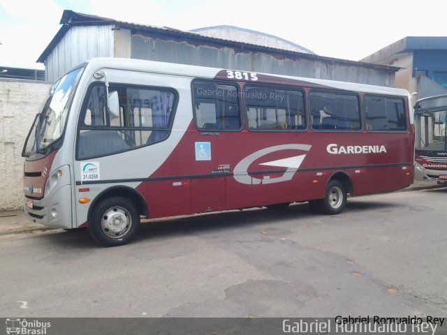 Expresso Gardenia 3815 na cidade de Poços de Caldas, Minas Gerais, Brasil, por Gabriel Romualdo Rey . Número da foto: #2445028.