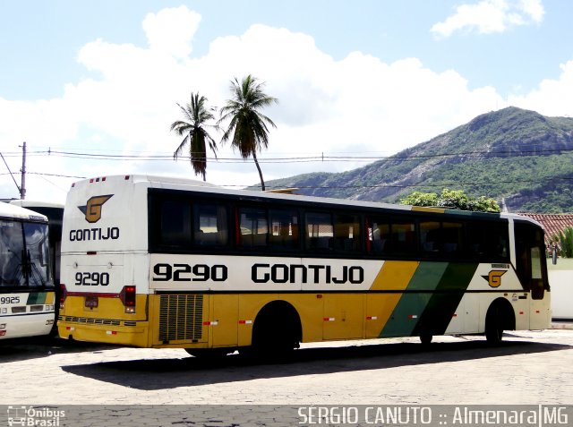 Empresa Gontijo de Transportes 9290 na cidade de Almenara, Minas Gerais, Brasil, por Sérgio Augusto Braga Canuto. Número da foto: #2445949.