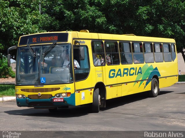 Viação Garcia 7417 na cidade de Paranavaí, Paraná, Brasil, por Robson Alves. ID da foto: 2446591.