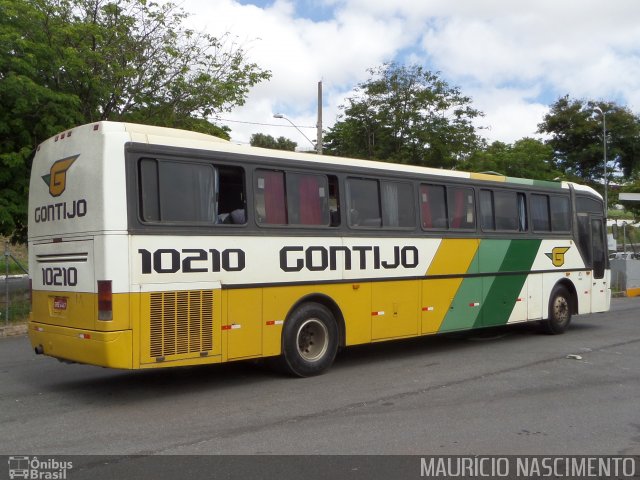 Empresa Gontijo de Transportes 10210 na cidade de Belo Horizonte, Minas Gerais, Brasil, por Maurício Nascimento. ID da foto: 2448147.