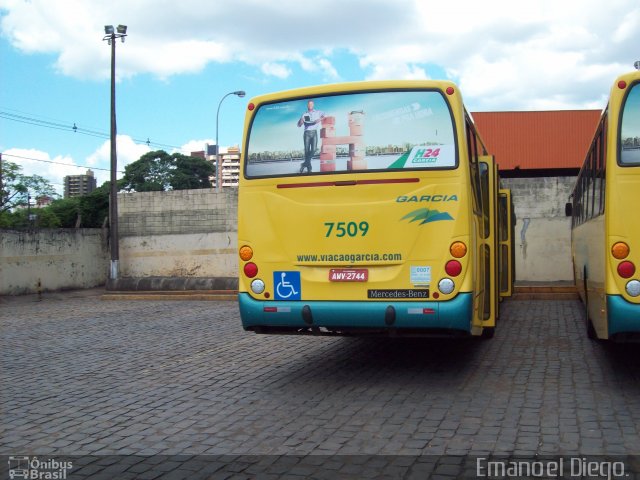 Viação Garcia 7509 na cidade de Maringá, Paraná, Brasil, por Emanoel Diego.. Número da foto: #2449911.