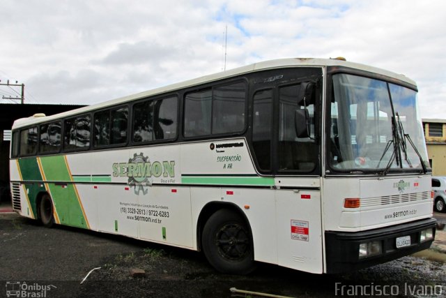 Ônibus Particulares 0420 na cidade de Assis, São Paulo, Brasil, por Francisco Ivano. ID da foto: 2398868.