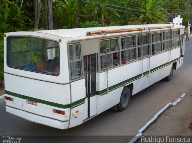 Ônibus Particulares 2997 na cidade de São Miguel dos Milagres, Alagoas, Brasil, por Rodrigo Fonseca. ID da foto: 2404928.