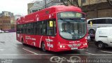 Ônibus Particulares WSH62995 na cidade de London, Greater London, Inglaterra, por Wilberson Ferreira Rocha. Número da foto: #2403281.