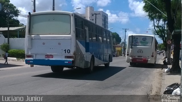 Ônibus Particulares 10 na cidade de Recife, Pernambuco, Brasil, por Luciano Ferreira de Lima Júnior. Número da foto: #2454586.