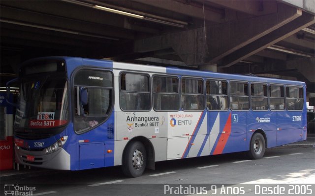 BBTT - Benfica Barueri Transporte e Turismo 27.507 na cidade de São Paulo, São Paulo, Brasil, por Cristiano Soares da Silva. ID da foto: 2470383.