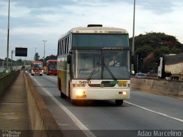 Empresa Gontijo de Transportes 5810 na cidade de Belo Horizonte, Minas Gerais, Brasil, por Adão Raimundo Marcelino. ID da foto: 2476910.