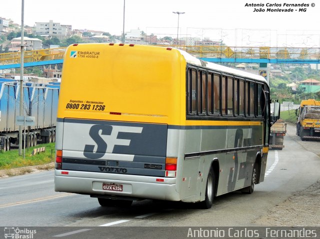 Ônibus Particulares 4334 na cidade de João Monlevade, Minas Gerais, Brasil, por Antonio Carlos Fernandes. ID da foto: 2481311.