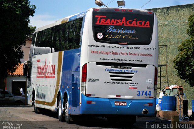 TransAcácia Turismo 3744 na cidade de Assis, São Paulo, Brasil, por Francisco Ivano. Número da foto: #2485022.