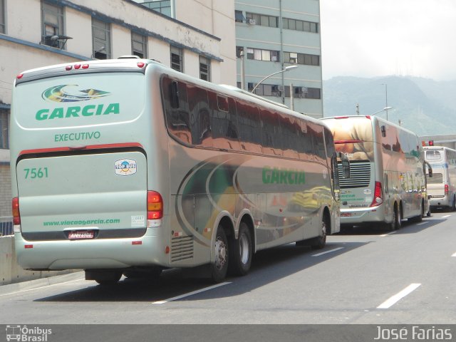 Viação Garcia 7561 na cidade de Rio de Janeiro, Rio de Janeiro, Brasil, por Junior Almeida. Número da foto: #2486065.