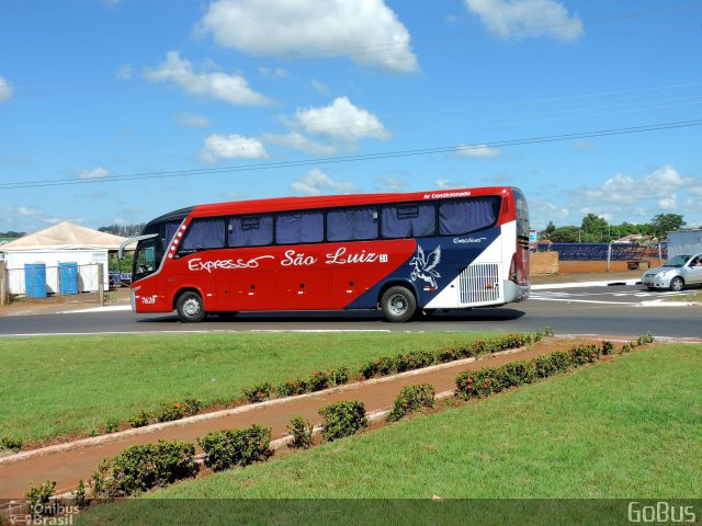 Expresso São Luiz 7620 na cidade de Rio Verde, Goiás, Brasil, por Paulo Roberto Sales do Nascimento. Número da foto: #2488503.