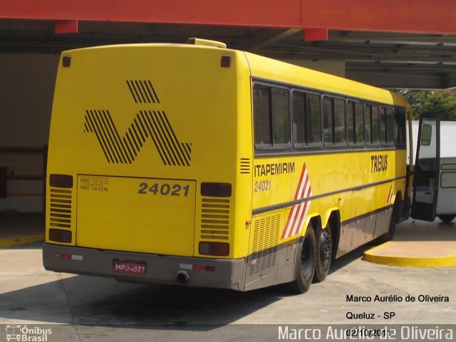 Viação Itapemirim 24021 na cidade de Queluz, São Paulo, Brasil, por Marco Aurélio de Oliveira. ID da foto: 2456753.