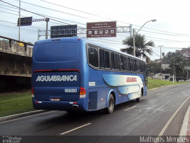 Viação Águia Branca 16680 na cidade de Vitória, Espírito Santo, Brasil, por Matheus Mendes. Número da foto: #2455404.