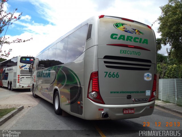 Viação Garcia 7666 na cidade de Curitiba, Paraná, Brasil, por Alexandre Rodrigo. ID da foto: 2490401.