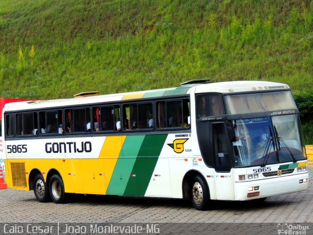 Empresa Gontijo de Transportes 5865 na cidade de João Monlevade, Minas Gerais, Brasil, por Caio César de Freitas Lopes. ID da foto: 2492448.