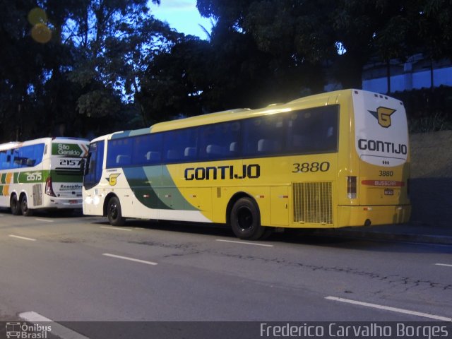 Empresa Gontijo de Transportes 3880 na cidade de Belo Horizonte, Minas Gerais, Brasil, por Frederico Carvalho Borges. ID da foto: 2491618.