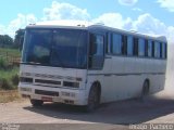 Ônibus Particulares 6833 na cidade de Manga, Minas Gerais, Brasil, por Thiago  Pacheco. Número da foto: #2491765.