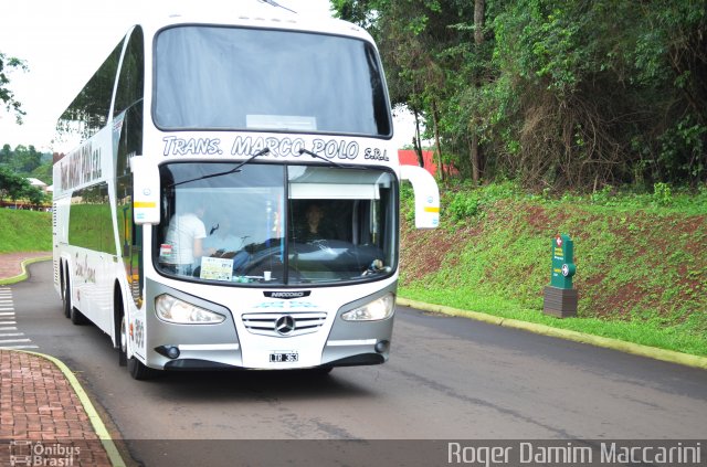 Transporte Marco Polo S.R.L. 890 na cidade de Foz do Iguaçu, Paraná, Brasil, por Roger Damim Maccarini. Número da foto: #2493760.
