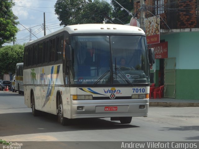 Vidão Tur - Dotocel Turismo 7010 na cidade de Pirapora, Minas Gerais, Brasil, por Andrew Campos. Número da foto: #2493892.