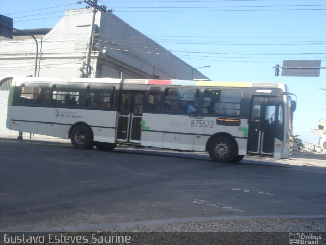 Viação Madureira Candelária B75573 na cidade de Rio de Janeiro, Rio de Janeiro, Brasil, por Gustavo Esteves Saurine. ID da foto: 2495869.