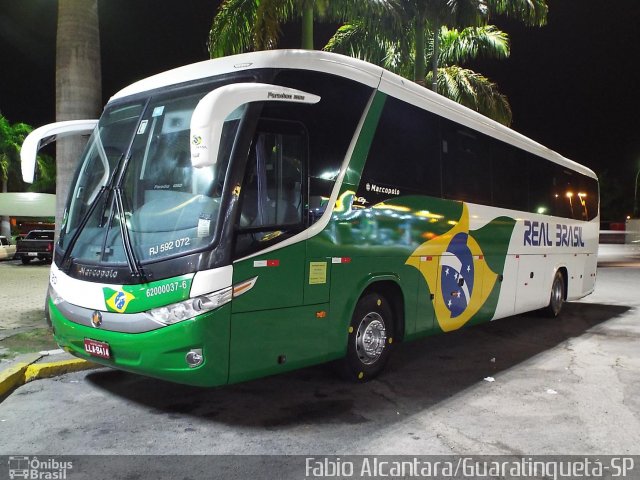 Real Brasil Turismo 720 na cidade de Guaratinguetá, São Paulo, Brasil, por Fabio Alcantara. Número da foto: #2497055.