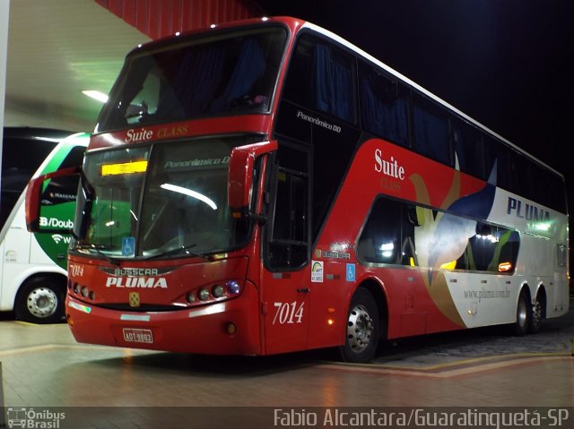 Pluma Conforto e Turismo 7014 na cidade de Guaratinguetá, São Paulo, Brasil, por Fabio Alcantara. Número da foto: #2500660.