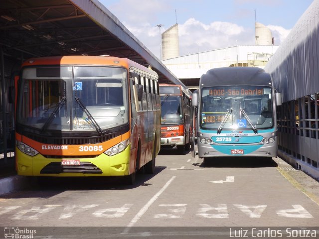 Expresso Luziense > Territorial Com. Part. e Empreendimentos 30085 na cidade de Belo Horizonte, Minas Gerais, Brasil, por Luiz Carlos Souza. Número da foto: #2500978.