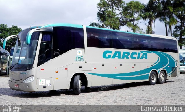 Viação Garcia 7262 na cidade de Curitiba, Paraná, Brasil, por Larissa Becker. Número da foto: #2503925.