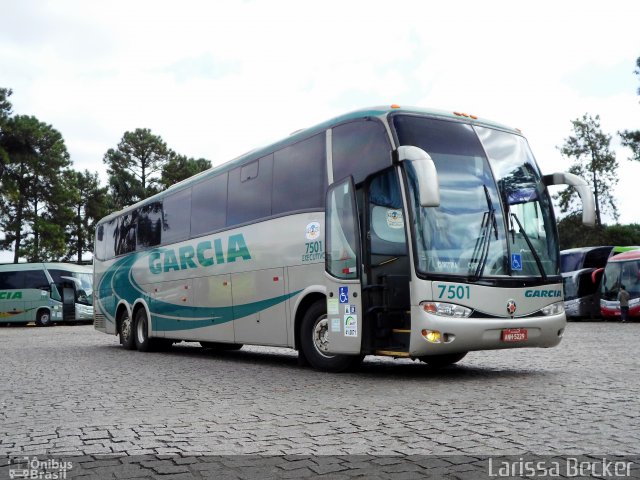 Viação Garcia 7501 na cidade de Curitiba, Paraná, Brasil, por Larissa Becker. Número da foto: #2503912.
