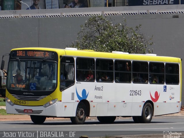 Viação Pioneira 221643 na cidade de Brasília, Distrito Federal, Brasil, por João Victor. ID da foto: 2458030.