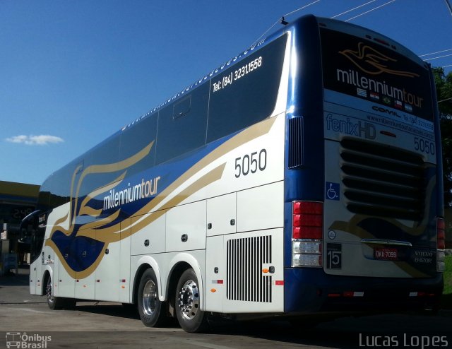 Millennium Tour 5050 na cidade de Goiânia, Goiás, Brasil, por Lucas Gabriel Resende Lopes. Número da foto: #2508428.